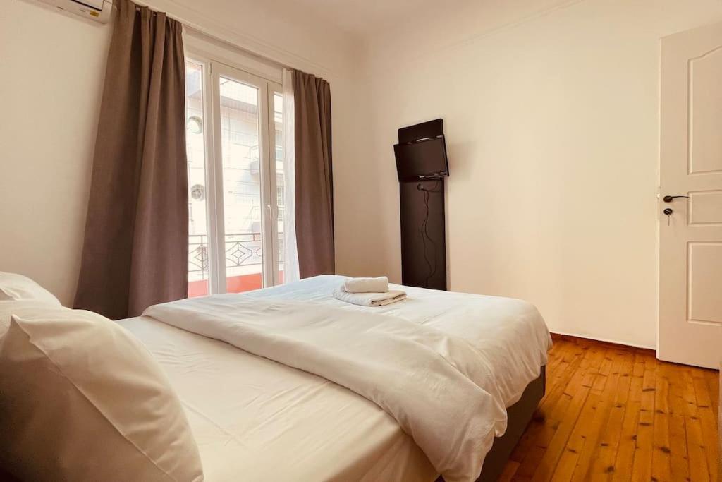 Daisy Apartment 15 Min To Acropolis Atina Dış mekan fotoğraf
