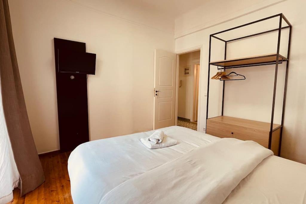 Daisy Apartment 15 Min To Acropolis Atina Dış mekan fotoğraf