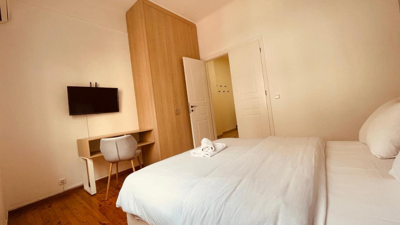 Daisy Apartment 15 Min To Acropolis Atina Dış mekan fotoğraf