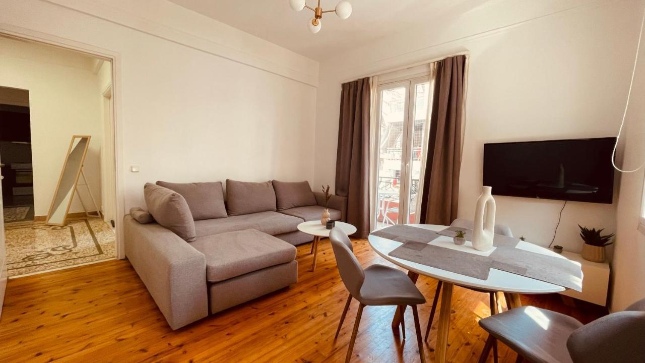 Daisy Apartment 15 Min To Acropolis Atina Dış mekan fotoğraf